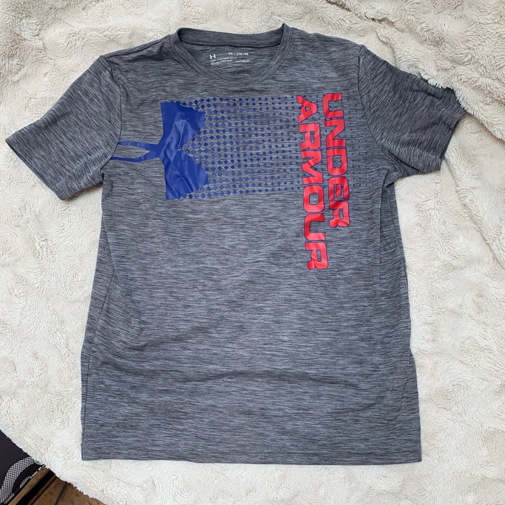 Boy’s XL Under Armour T-Shirt